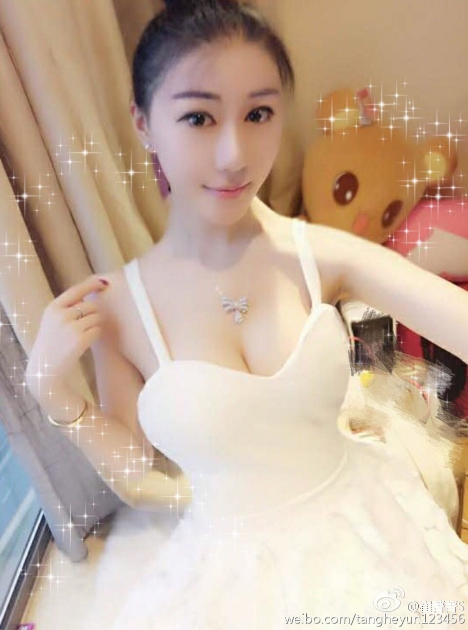 平面模特薛曼柔微博私房写真性感迷人