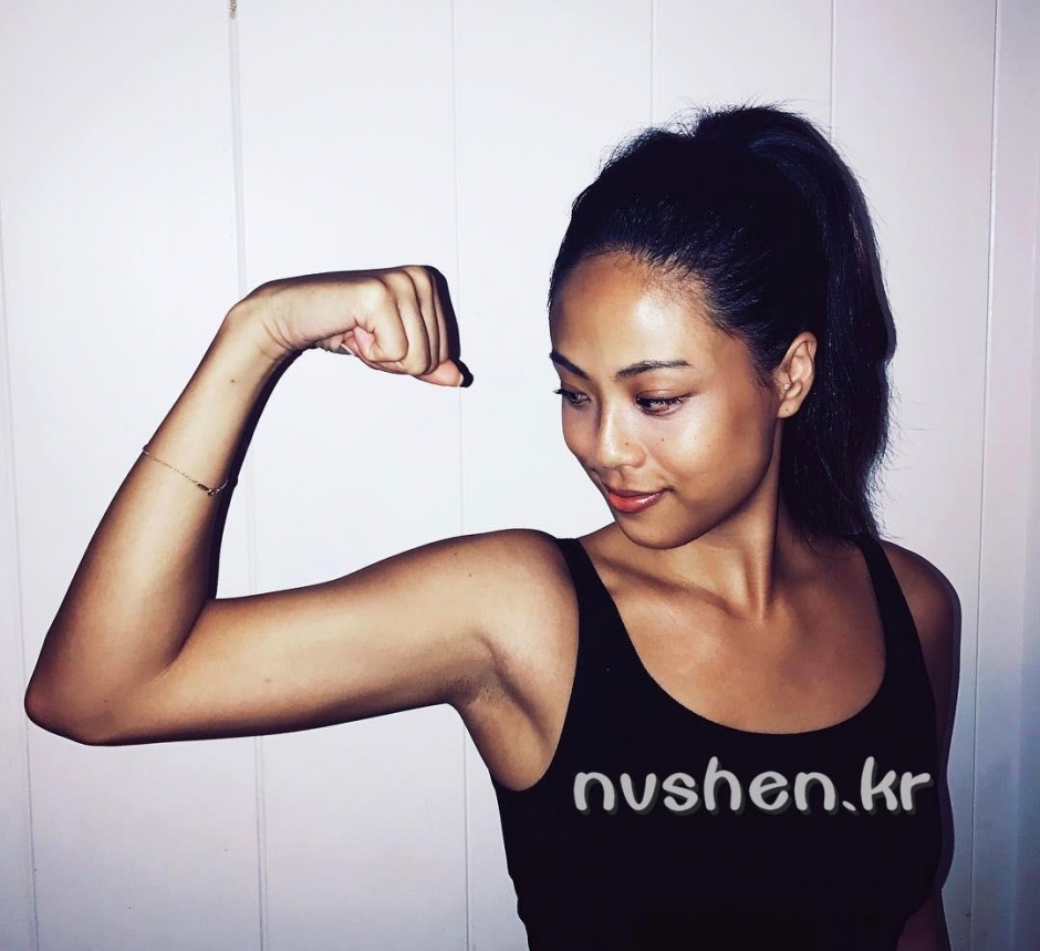 台湾美女模特郭瑞筠比基尼私房照