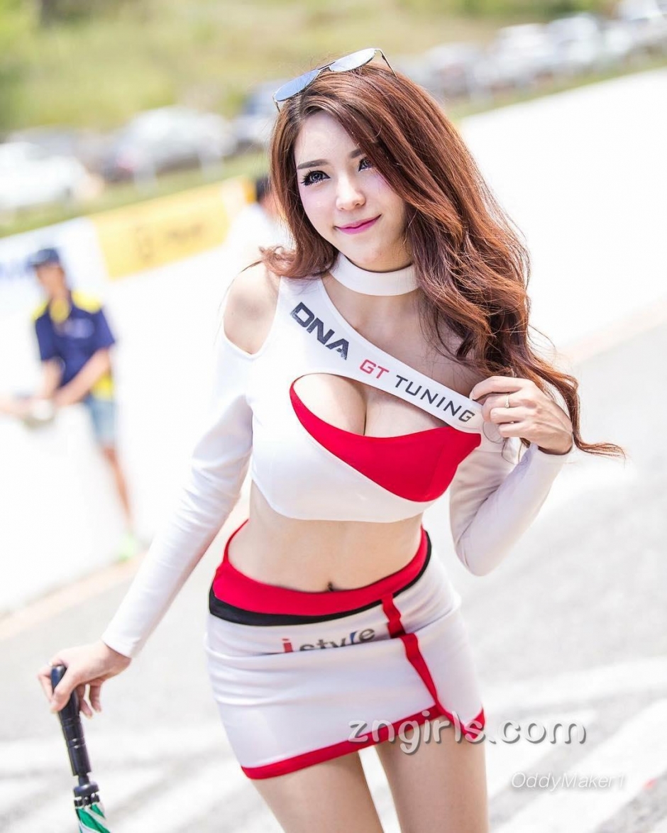 泰国美女车模Janet性感私房照香艳迷人