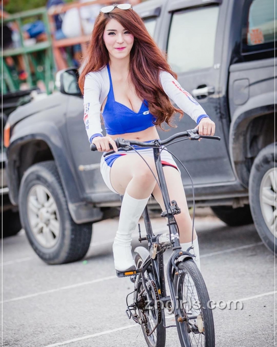 泰国美女车模Janet性感私房照香艳迷人