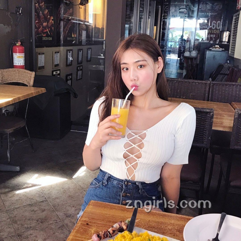 韩国美女cr5p-br比基尼私房照性感迷人