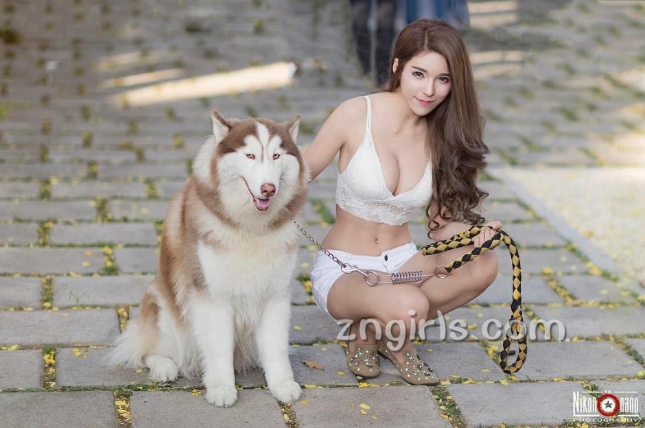 美女车模Janet性感内衣写真妖娆迷人