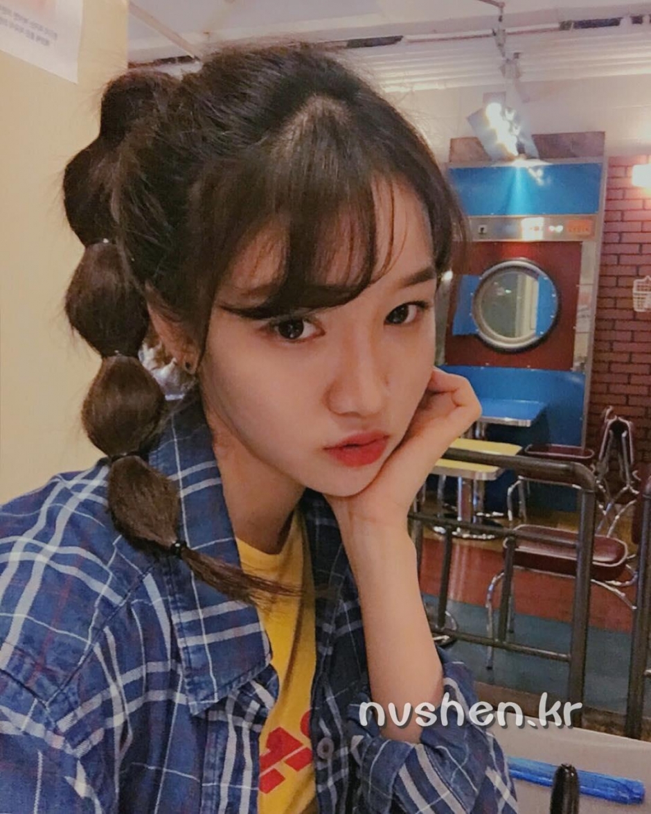 韩国美女Ahrimei比基尼自拍照美胸迷人