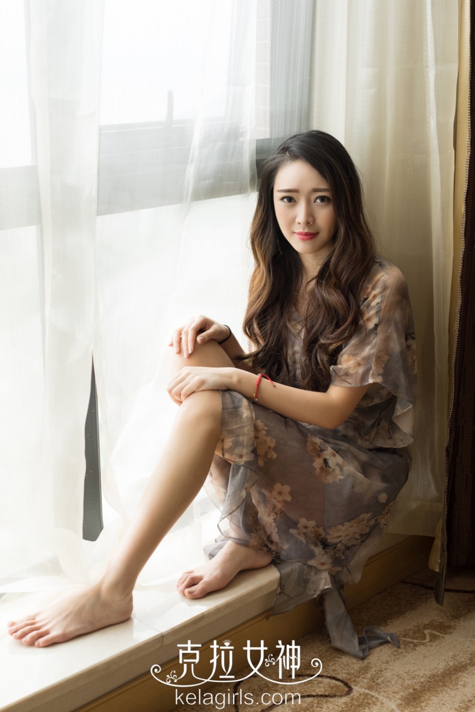 性感女神珊珊内衣诱人写真气质迷人