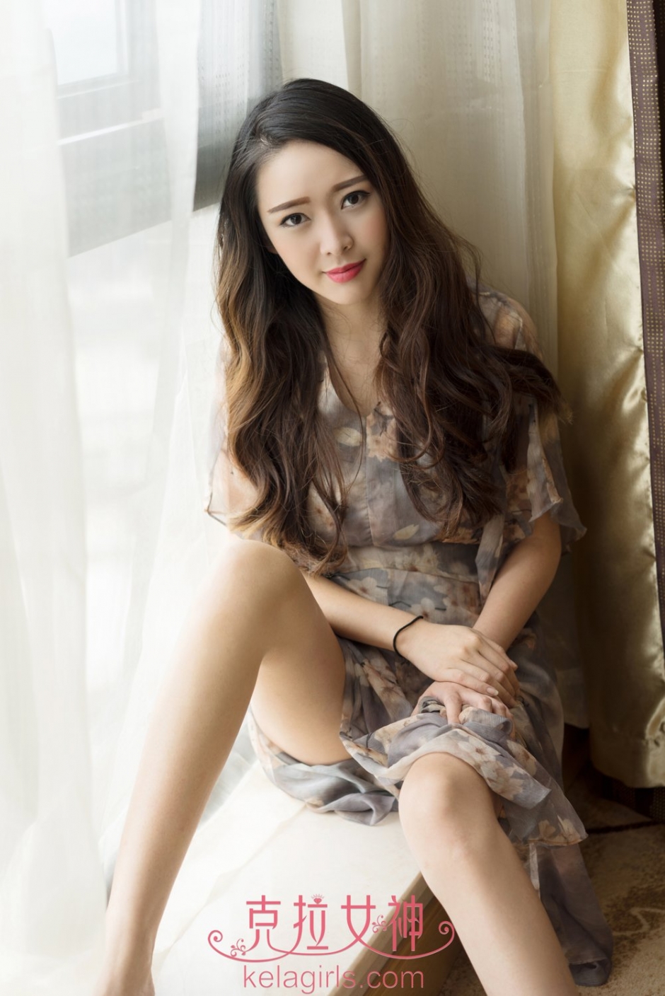 性感女神珊珊内衣诱人写真气质迷人