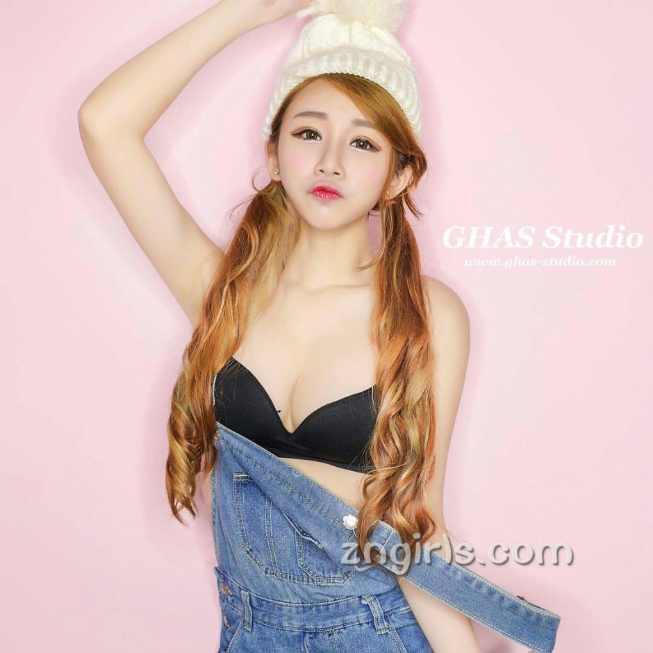 台湾美少女林少榆私房写真可爱迷人