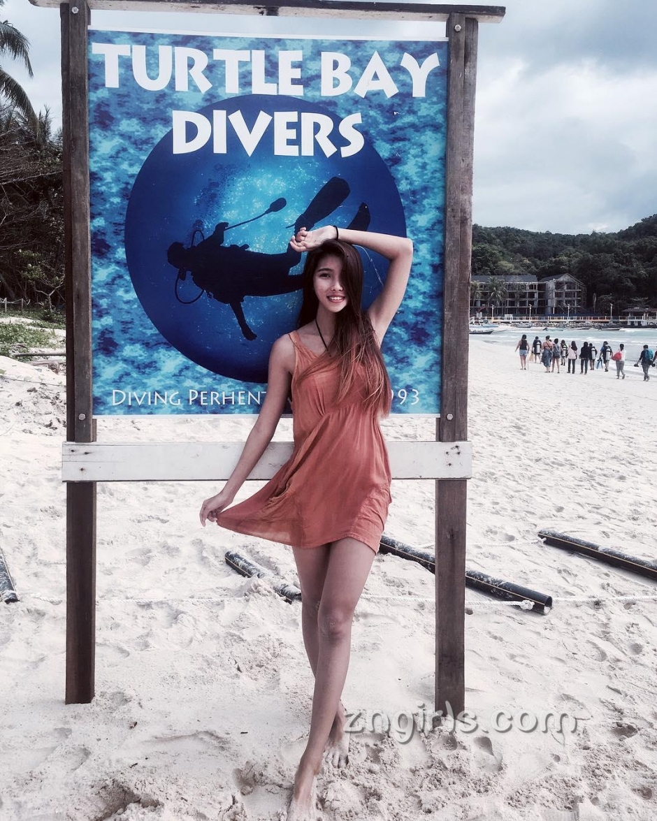 长腿美女PixXie Goh私房美照气质迷人