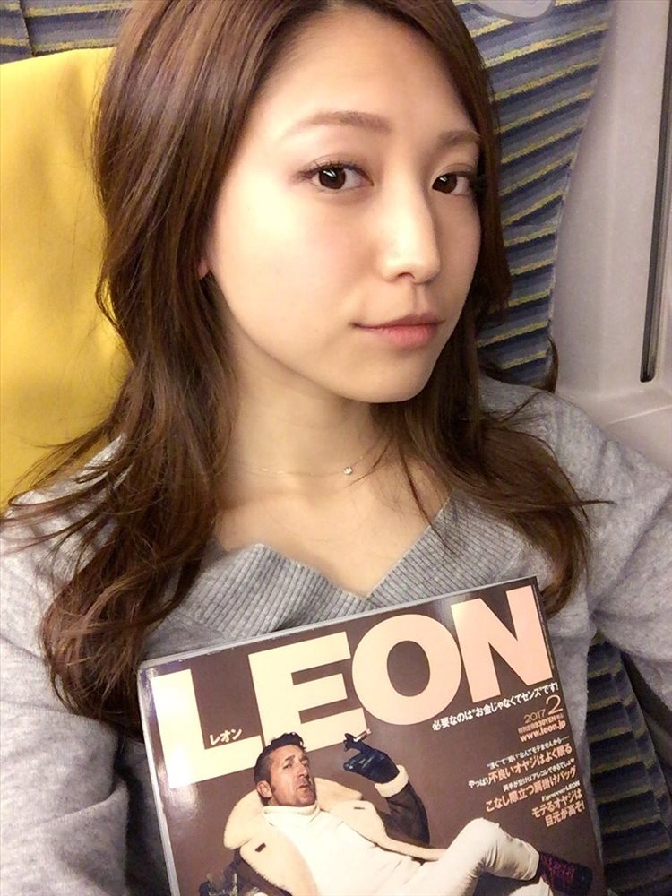 日本赛车女郎市原彩花制服写真