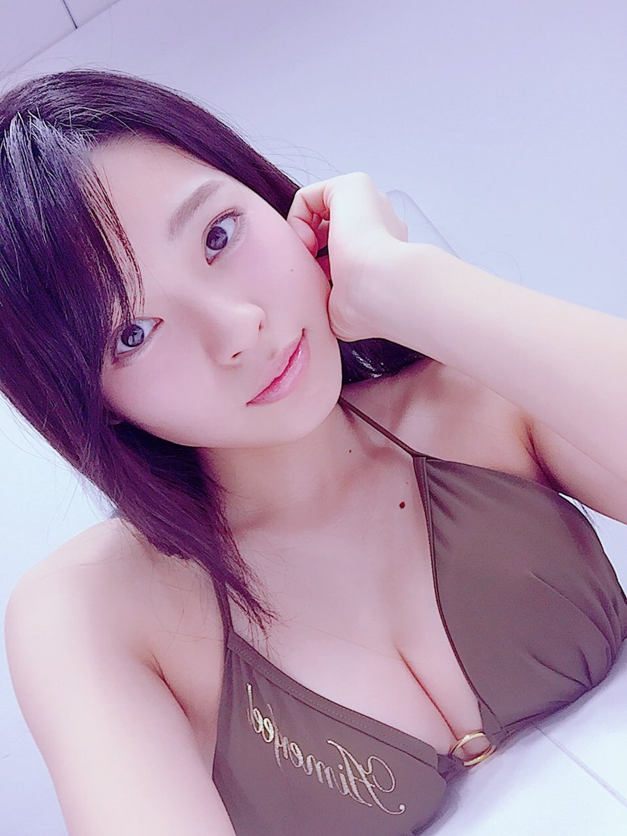 日本美女吉泽玲菜性感私房照比基尼诱惑