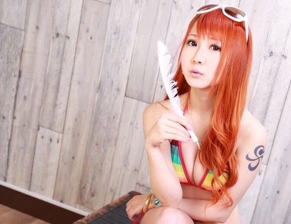 日本美女秋田知里比基尼私房照