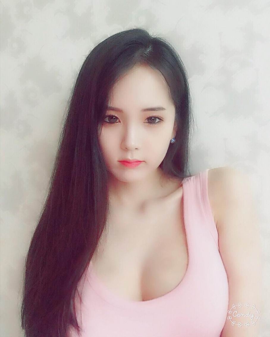 韩国美女池仁月性感自拍照巨乳诱惑