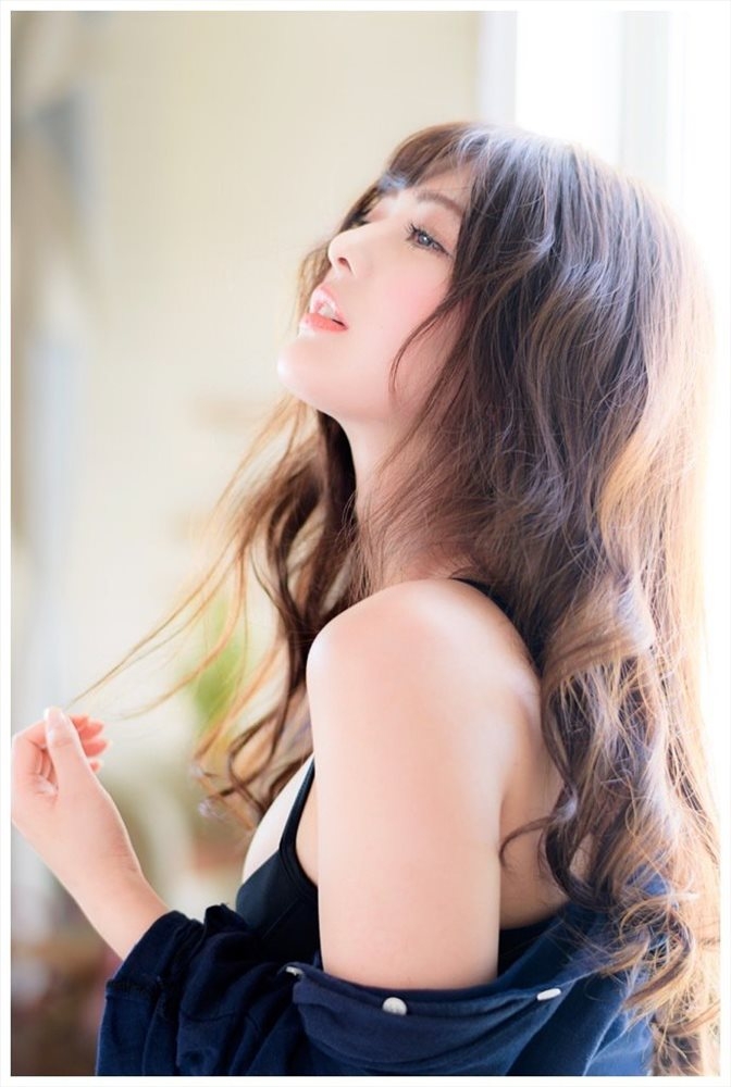 日本美女MEGMY私房性感写真美乳诱人