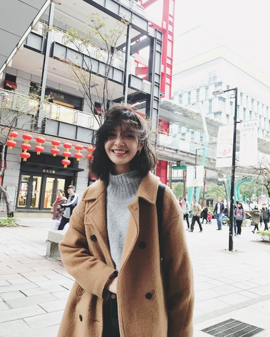 短发美女吴子霏生活写真甜美迷人