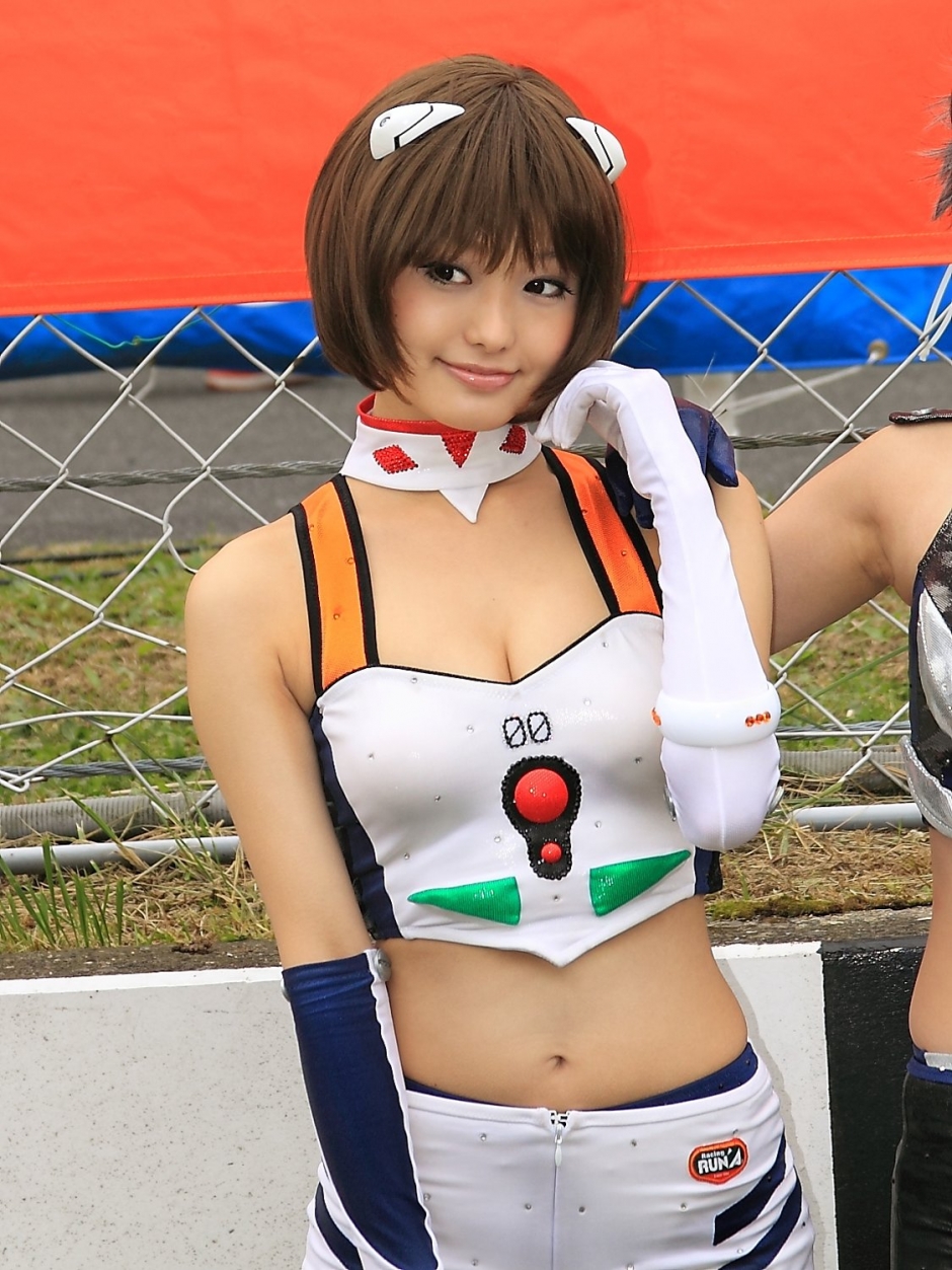 日本赛车女郎水谷望爱制服写真