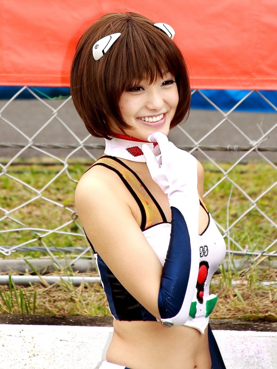 日本赛车女郎水谷望爱制服写真