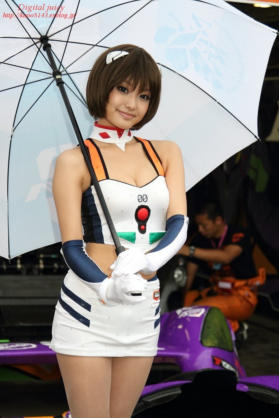 日本赛车女郎水谷望爱制服写真