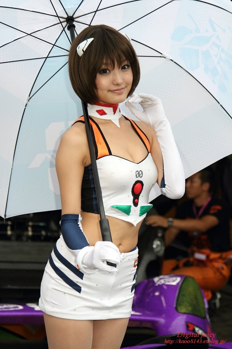 日本赛车女郎水谷望爱制服写真