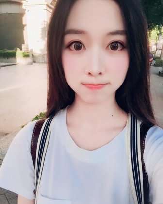 台湾清纯美女苏辰程生活自拍照