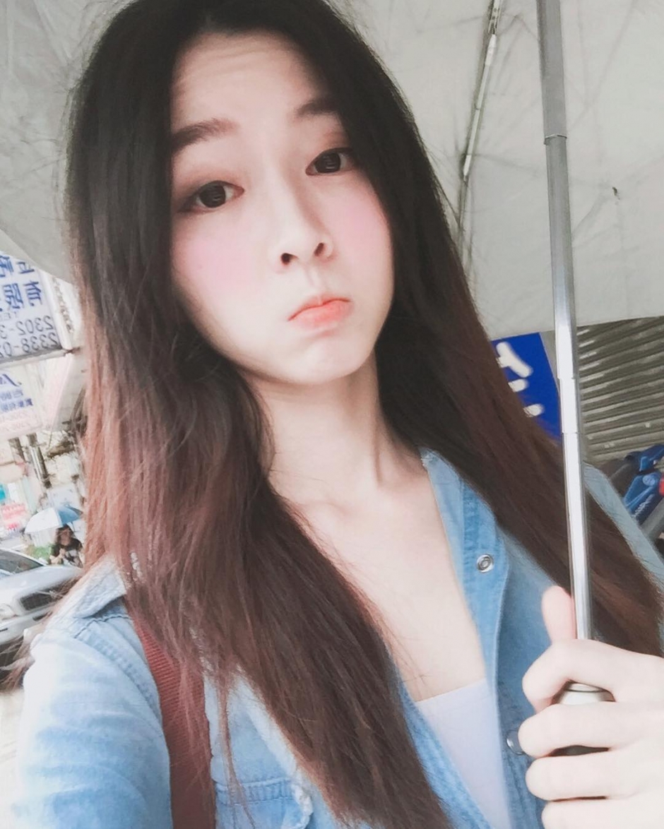 台湾清纯美女苏辰程生活自拍照