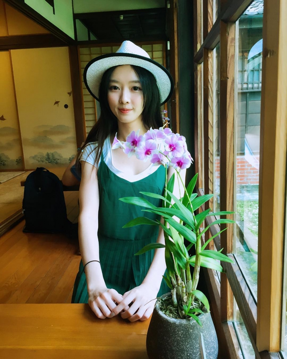 台湾清纯美女苏辰程生活自拍照