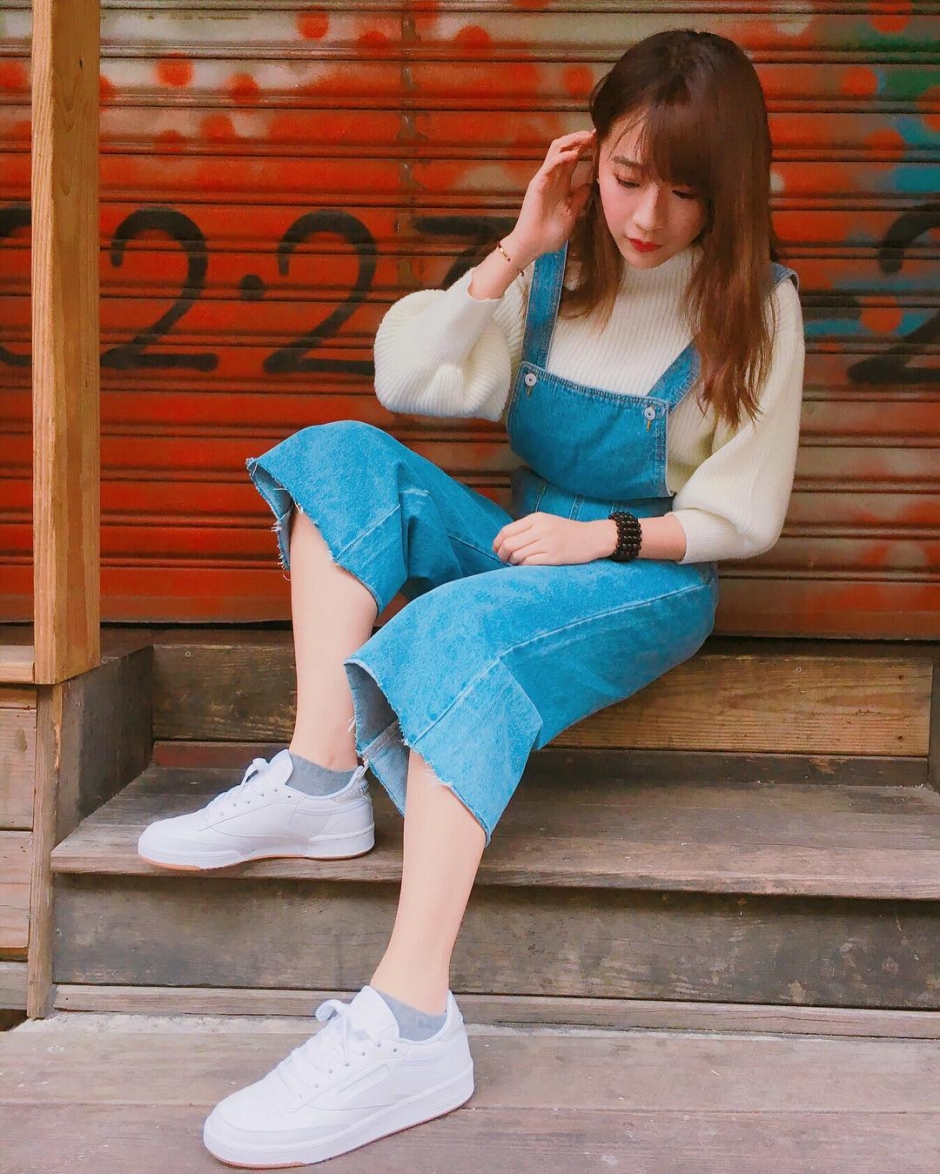 台湾美女陈语谦私房自拍照甜美迷人