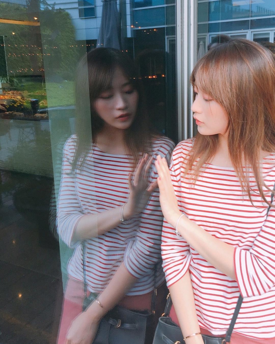 台湾美女陈语谦私房自拍照甜美迷人