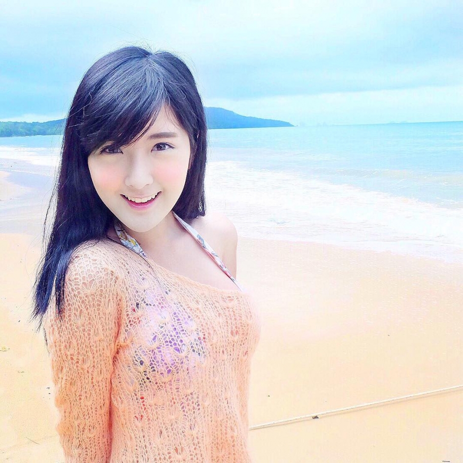 泰国美女Beer Pu性感私房照酥胸诱惑