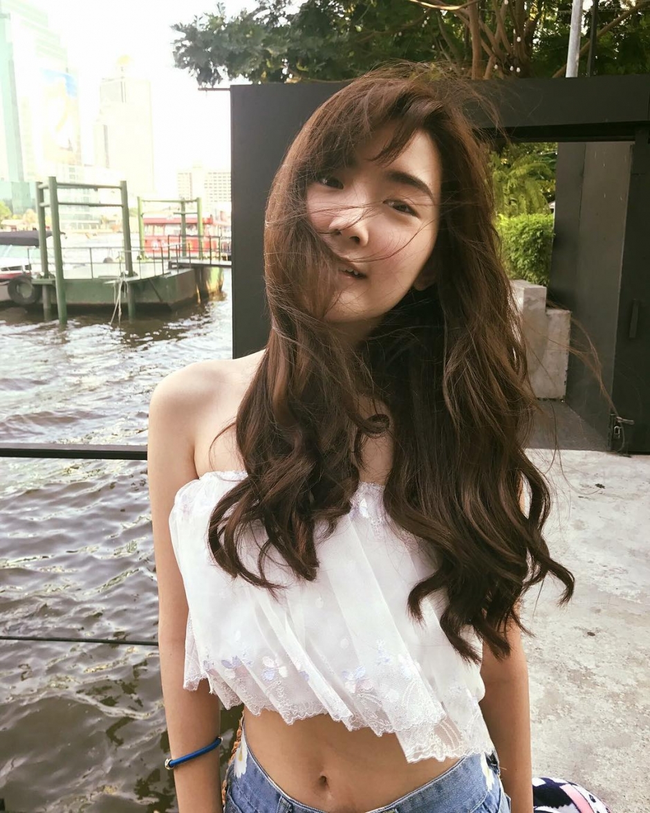 泰国美女Beer Pu性感私房照酥胸诱惑