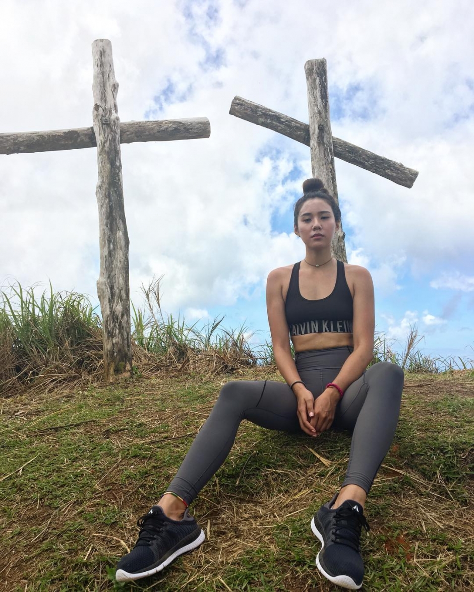 台湾美女陈怡安比基尼私房照火辣诱人