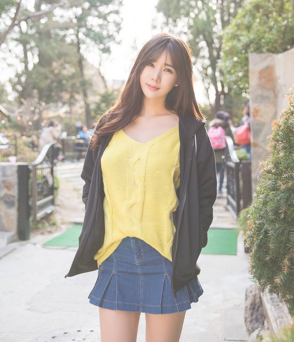 韩国美女宋珠娥制服短裙写真性感迷人