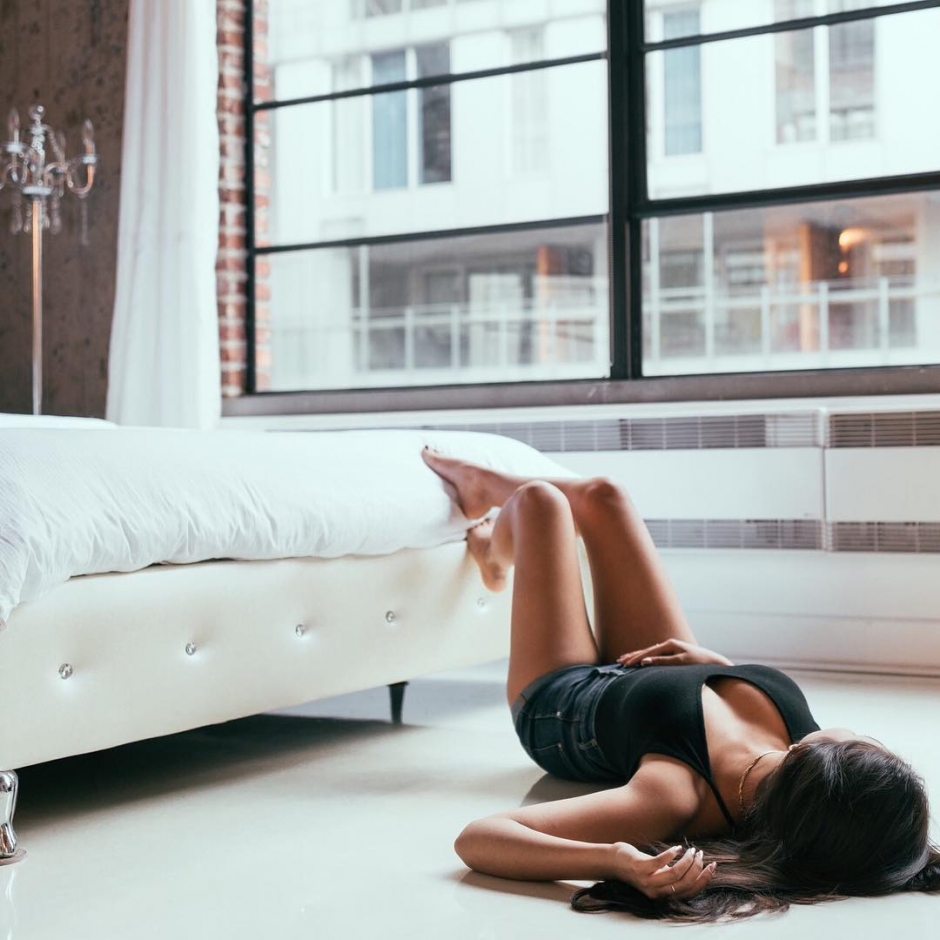 比基尼美女Fiona Barron性感私房照