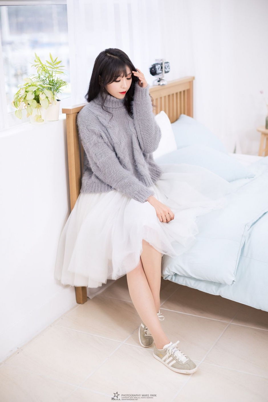 韩国美女李仁慧居家写真美腿迷人