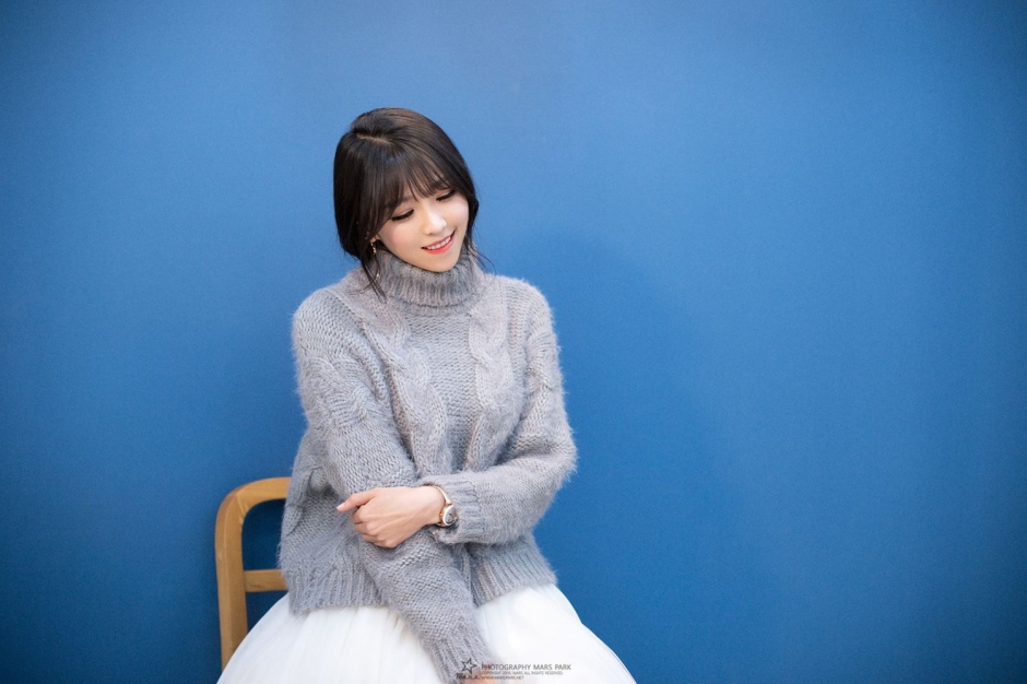 韩国美女李仁慧居家写真美腿迷人