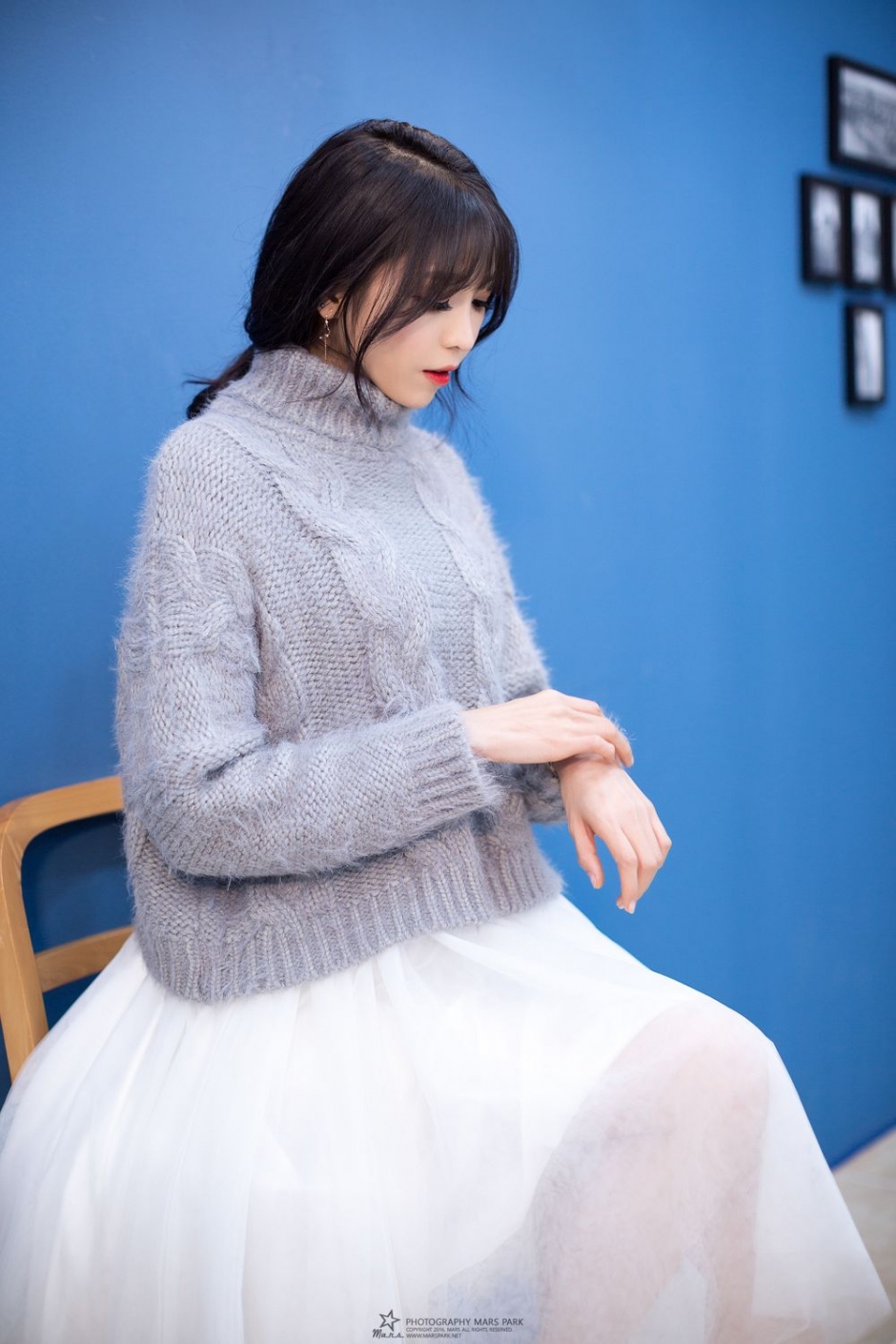 韩国美女李仁慧居家写真美腿迷人