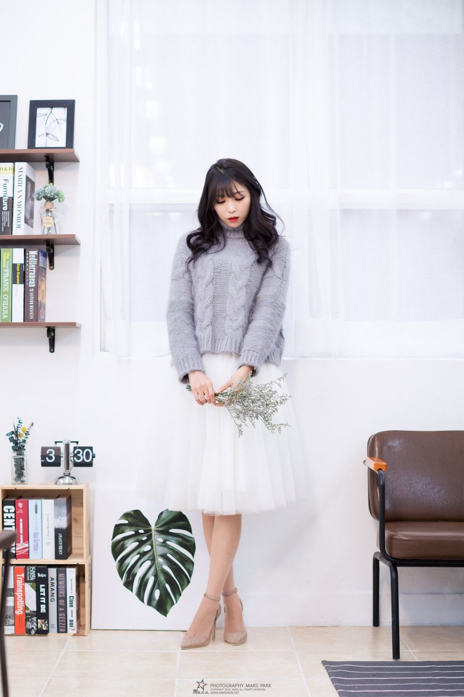 韩国美女李仁慧居家写真美腿迷人