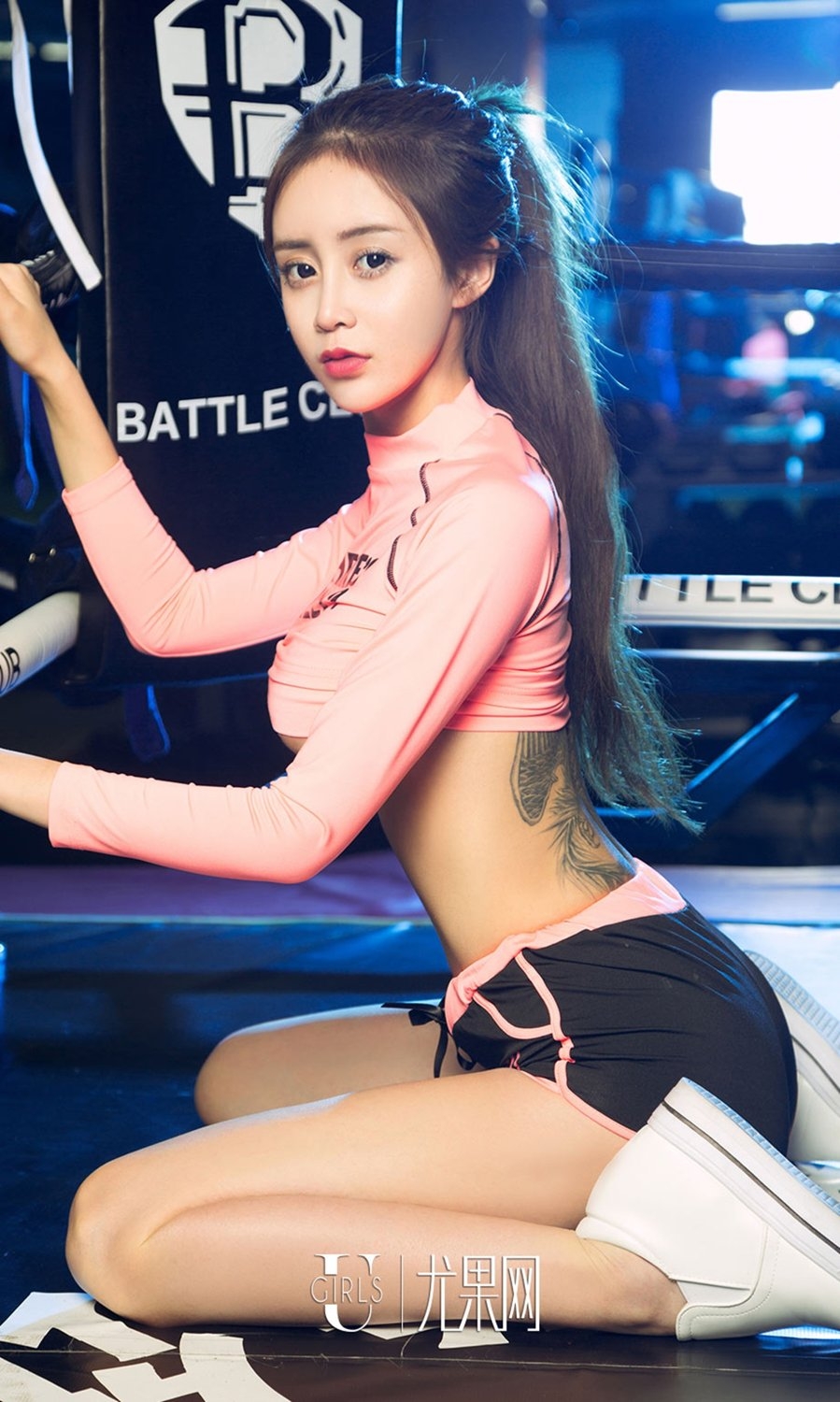 尤果网美女琪歌拳台性感写真酥胸诱人