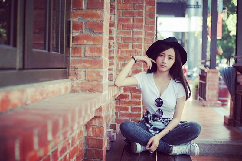 台湾美女萧卉君自拍美照可爱迷人