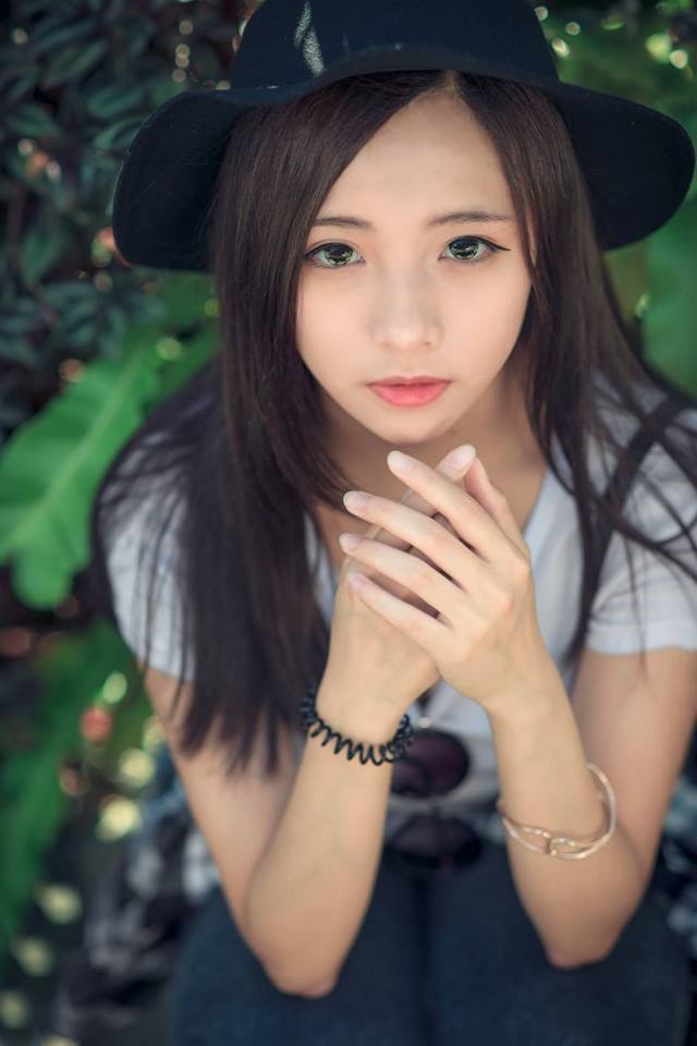 台湾美女萧卉君自拍美照可爱迷人