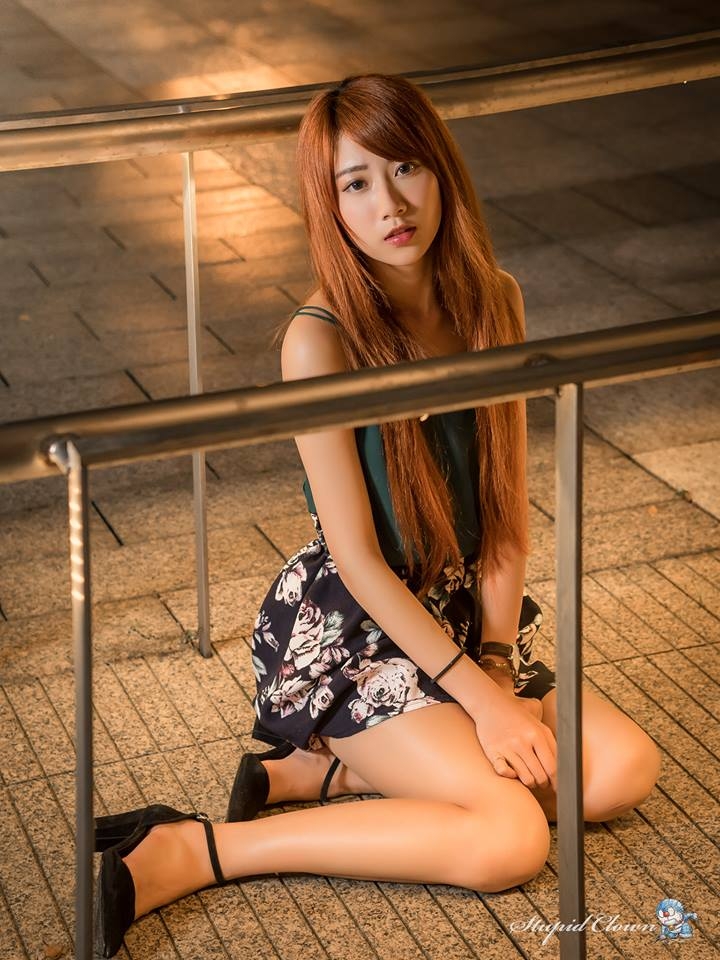 台湾美女张嘉庭清纯迷人写真