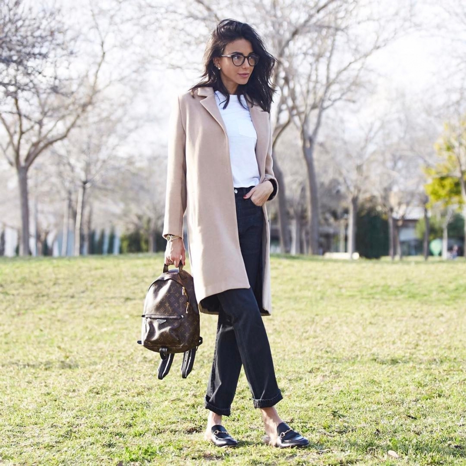 外国美女Chiara Biasi性感比基尼写真