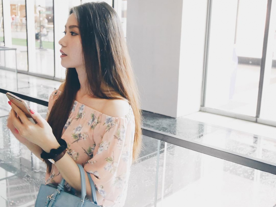 美女空姐Chia Yin自拍私房照甜美迷人