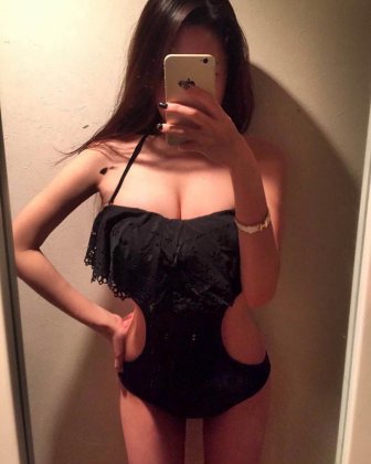 大胸美女I Am Yui性感私房照丰满诱人