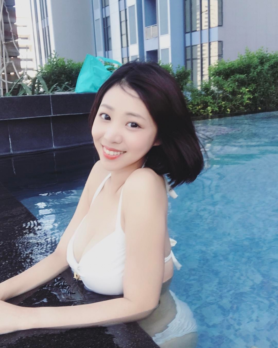 台湾美女林舒舒比基尼私房照