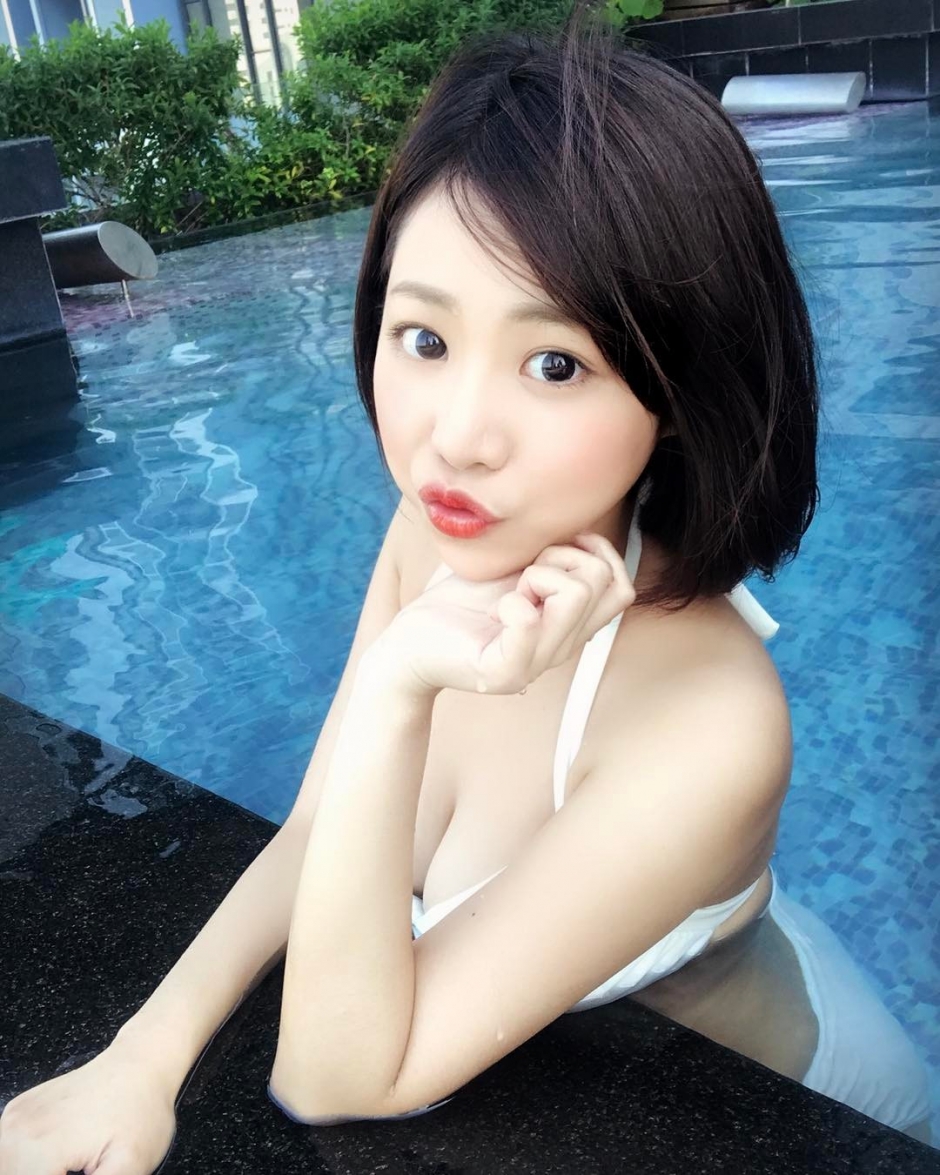 台湾美女林舒舒比基尼私房照