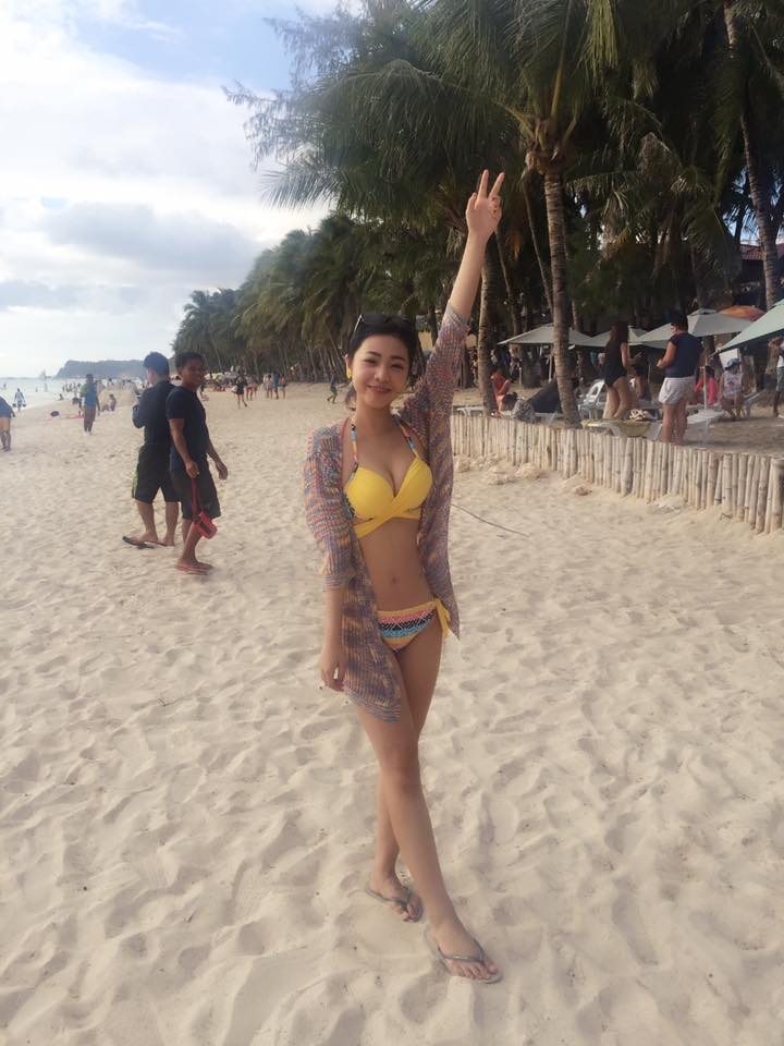 台湾美女林舒舒比基尼私房照