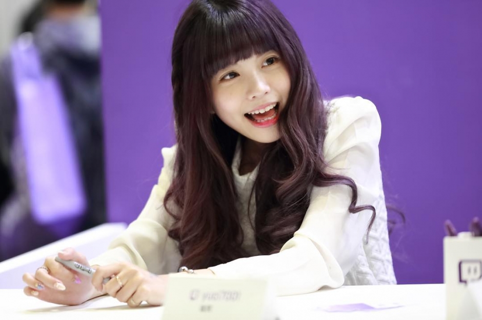 美女主播瑀熙Yuci比基尼私房照