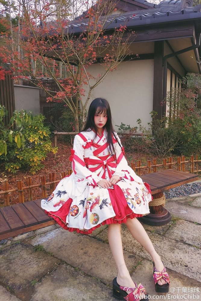 中国灵气美女千葉球球养眼Coser图片