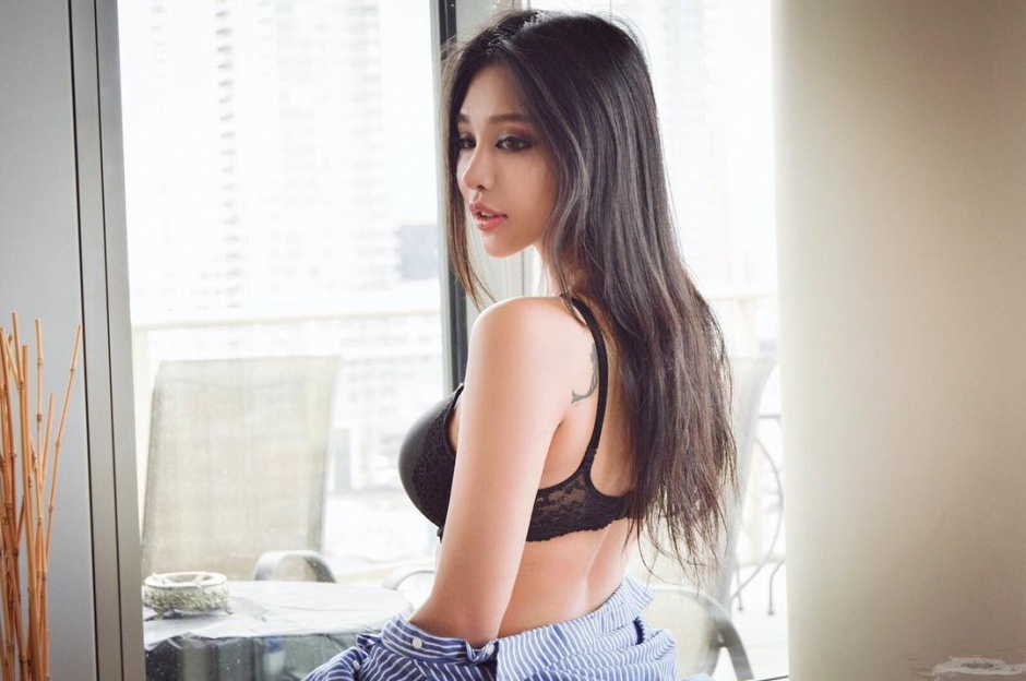 90后模特儿Jubaee性感养眼图片