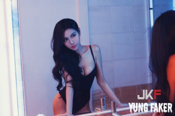 台湾美女李昱蓁比基尼私房照性感迷人