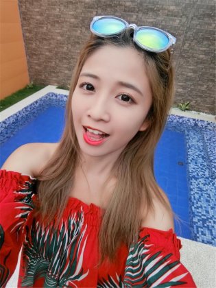 台湾小清新妹子林芷葳自拍照